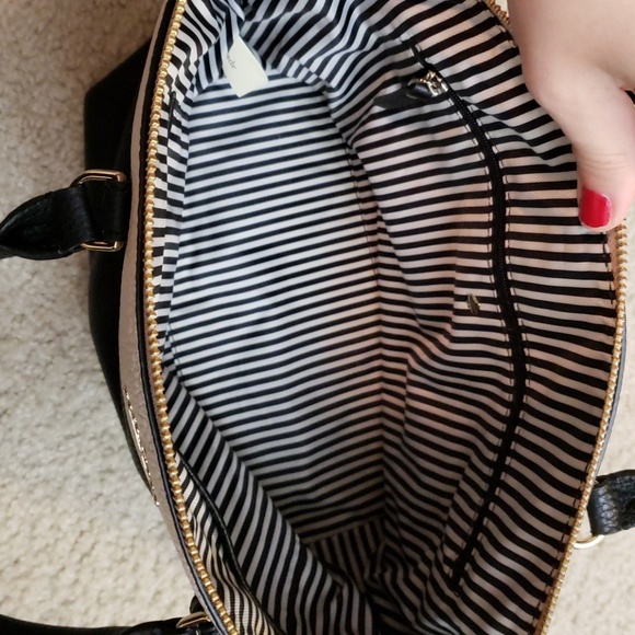 NWOT beautiful Kate Spade bag - Picture 3 of 4